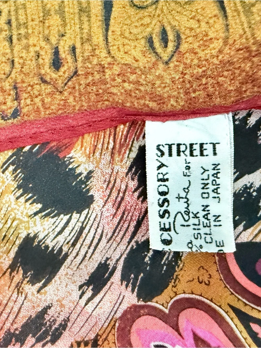 Vintage Oscar de la Renta Accessory Street 100% Silk Scarf 34x34 Made Japan 80s